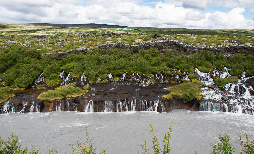 Самый необычный водопад  в Исландии